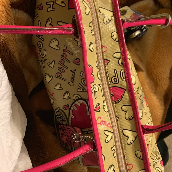 Coach poppy valentines collection - Picture 4 of 8